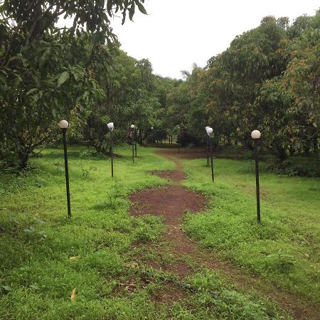 Misty Woods Eco Cottages Harihareshwar Екстериор снимка